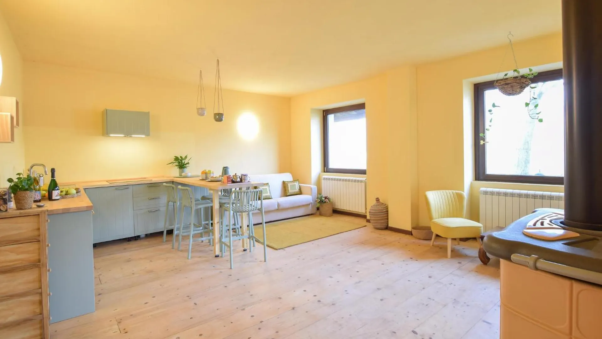 Tranquility At Pool Villa Solto Collina Holiday home